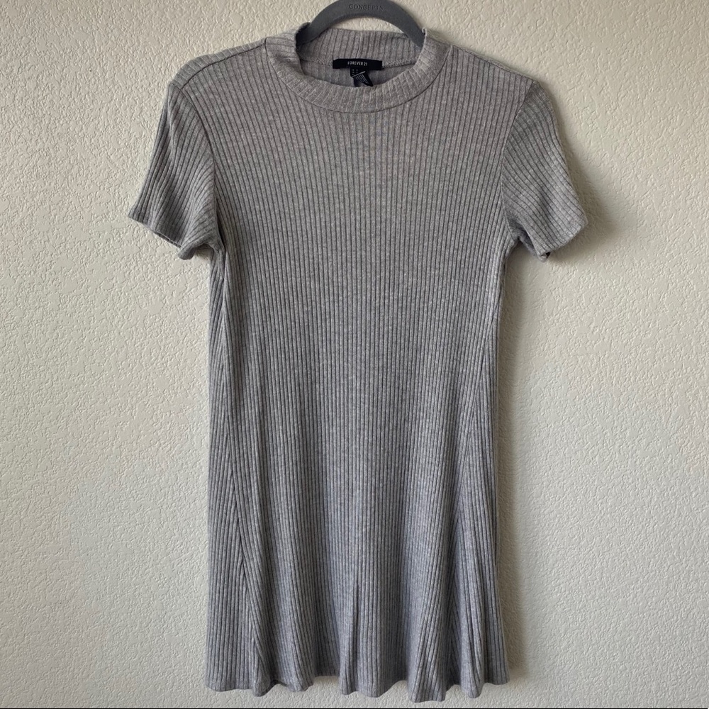 Forever 21 ribbed mock neck dess, S